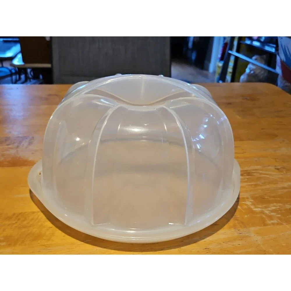 Nordic Ware Sheer Deluxe Bundt Cake Keeper  Holder Twist And Lock Dome Lid 11”